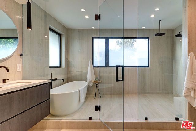 846 Dickson Street, Marina Del Rey, CA 90292