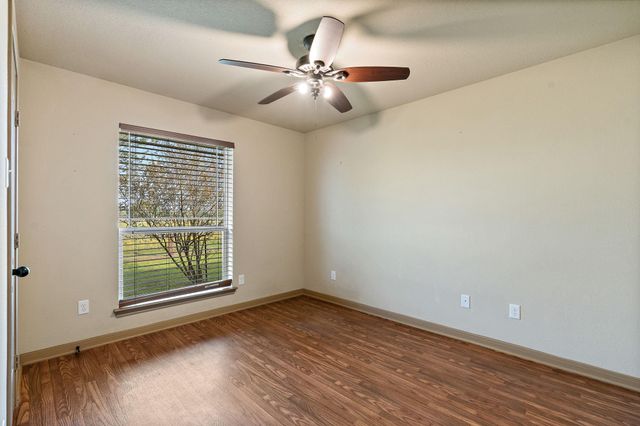3817 Hardy Road, Madisonville, TX 77864