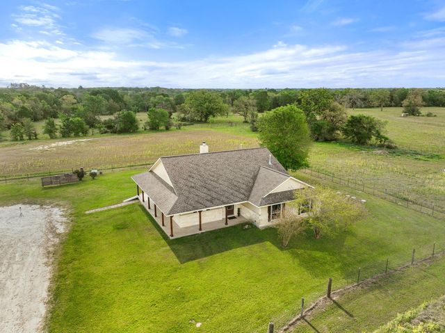 3817 Hardy Road, Madisonville, TX 77864