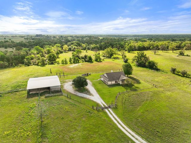 3817 Hardy Road, Madisonville, TX 77864