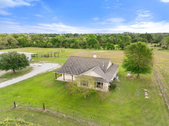 3817 Hardy Road, Madisonville, TX 77864