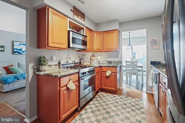 8 BAYLEAF DR, Lumberton, NJ 08048