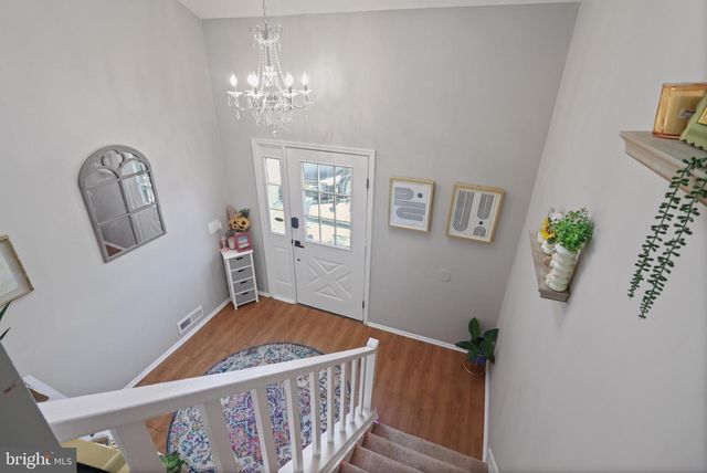 8 BAYLEAF DR, Lumberton, NJ 08048