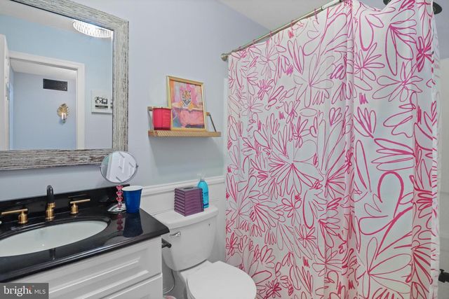 8 BAYLEAF DR, Lumberton, NJ 08048