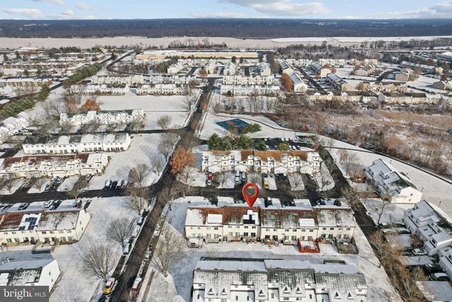 8 BAYLEAF DR, Lumberton, NJ 08048