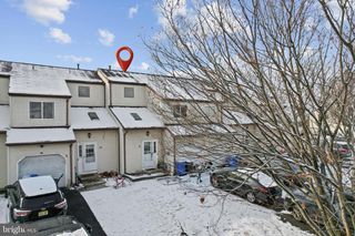 8 BAYLEAF DR, Lumberton, NJ 08048