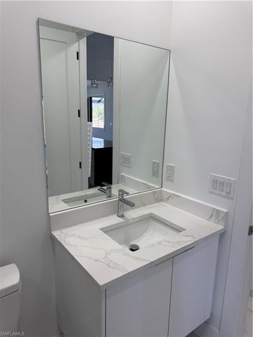 1117 NE 15th ST, Cape Coral, FL 33909