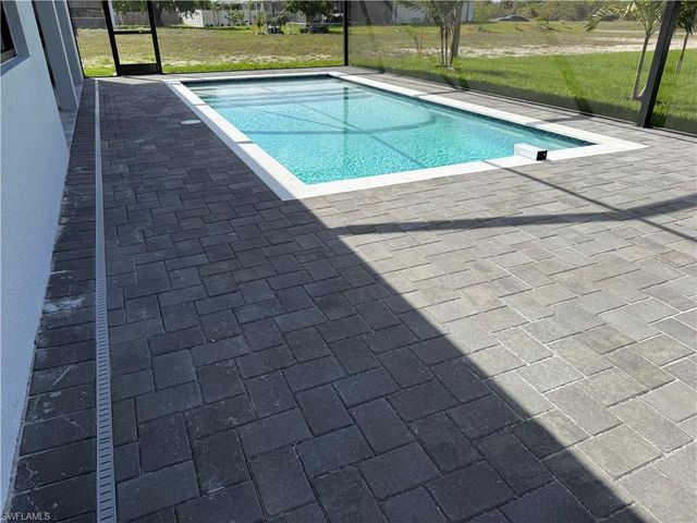 1117 NE 15th ST, Cape Coral, FL 33909