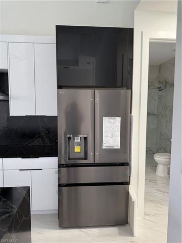 1117 NE 15th ST, Cape Coral, FL 33909