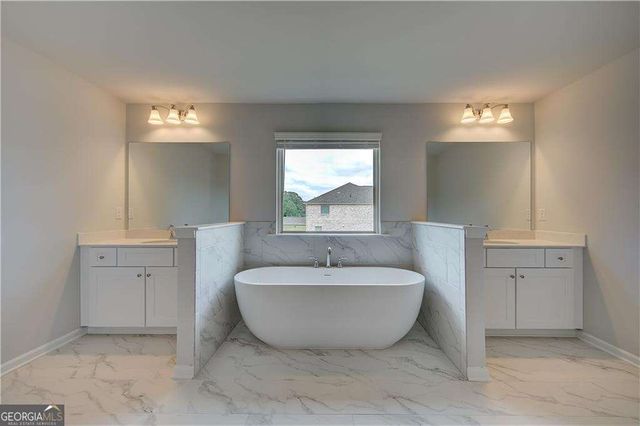 343 Linford Drive, Locust Grove, GA 30248