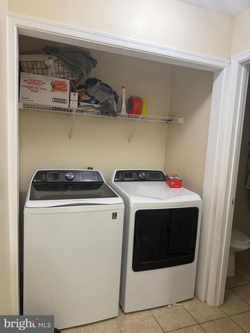 4810 FAKE RD, York, PA 17406