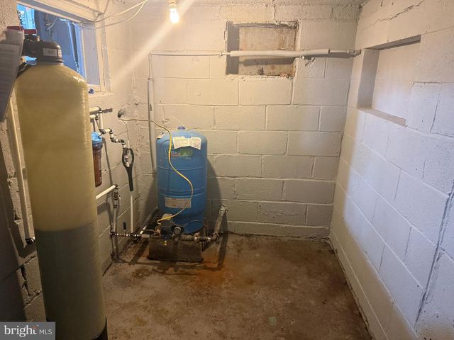 4810 FAKE RD, York, PA 17406