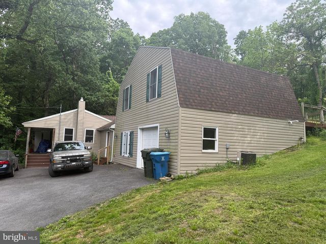 4810 FAKE RD, York, PA 17406