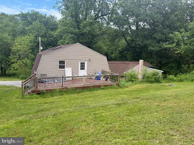 4810 FAKE RD, York, PA 17406