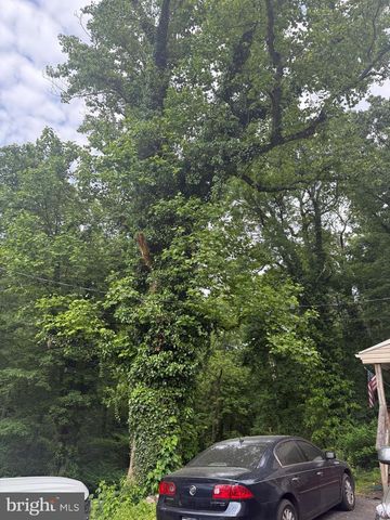 4810 FAKE RD, York, PA 17406