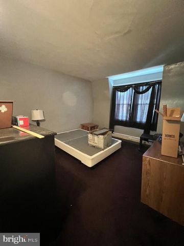 324 E PINE ST, Mahanoy City, PA 17948
