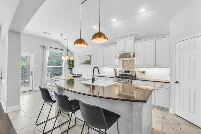 13719 Brighton Park Drive, Houston, TX 77044