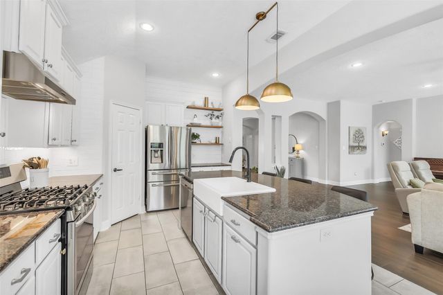 13719 Brighton Park Drive, Houston, TX 77044