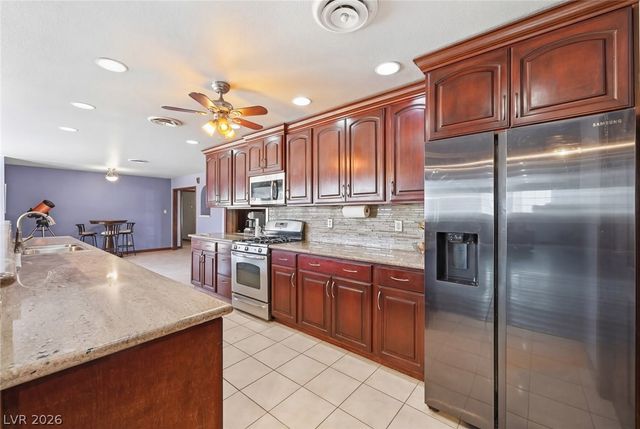 1727 Cherokee Lane, Las Vegas, NV 89169