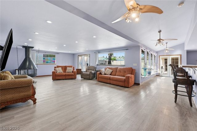 1727 Cherokee Lane, Las Vegas, NV 89169