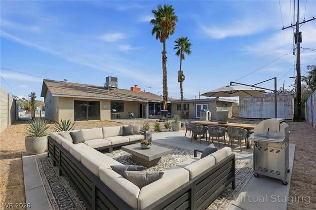 1727 Cherokee Lane, Las Vegas, NV 89169