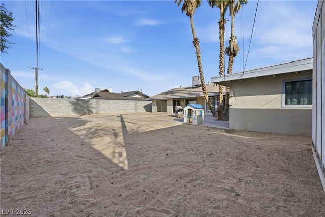 1727 Cherokee Lane, Las Vegas, NV 89169