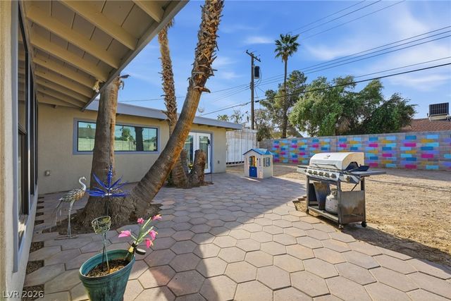 1727 Cherokee Lane, Las Vegas, NV 89169