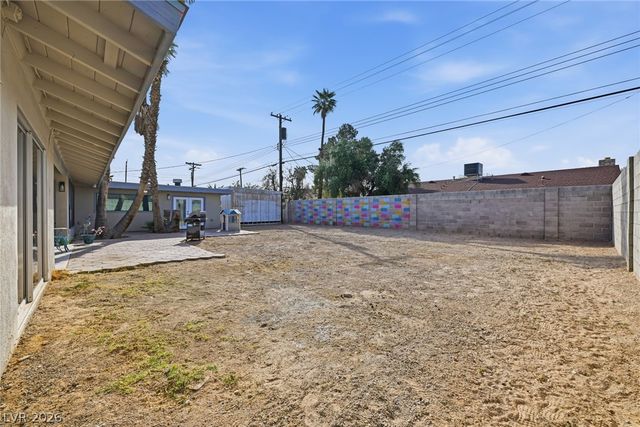 1727 Cherokee Lane, Las Vegas, NV 89169