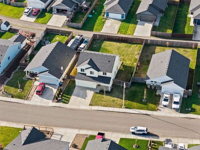 405 Cardinal Avenue, Winlock, WA 98596