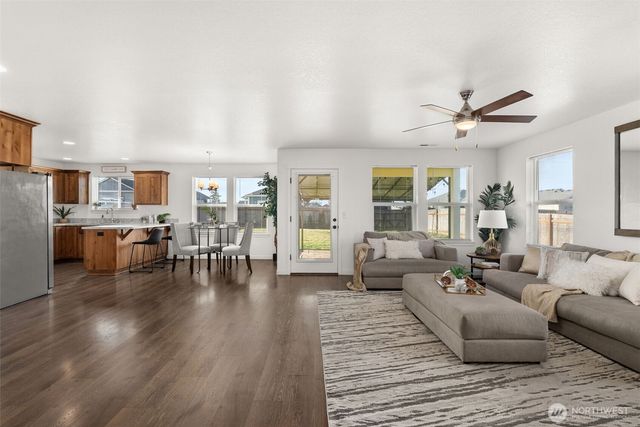 405 Cardinal Avenue, Winlock, WA 98596