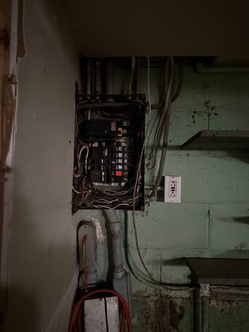 3855 E Chestnut Street, Kankakee, IL 60901