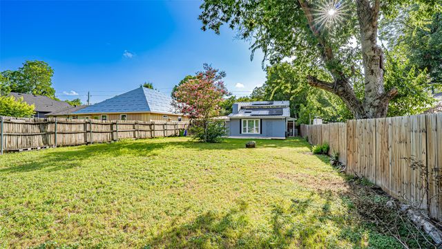 629 Kimbrough Street, White Settlement, TX 76108