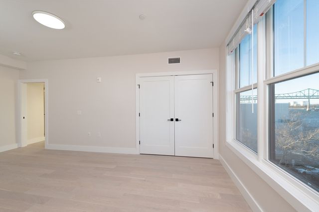 425 Border St. 307, Boston, MA 02128