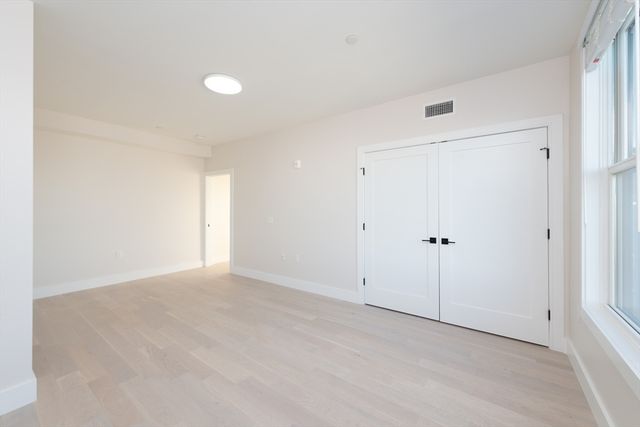 425 Border St. 307, Boston, MA 02128