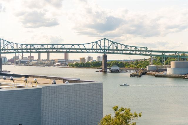 425 Border St. 307, Boston, MA 02128