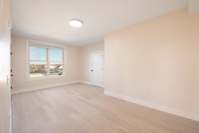 425 Border St. 307, Boston, MA 02128