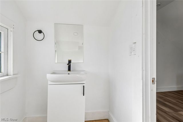 1188 Cleveland Heights Boulevard, Cleveland Heights, OH 44121