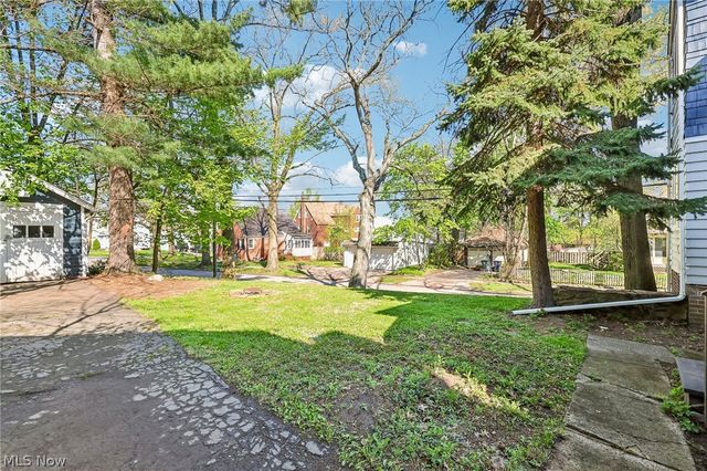 1188 Cleveland Heights Boulevard, Cleveland Heights, OH 44121