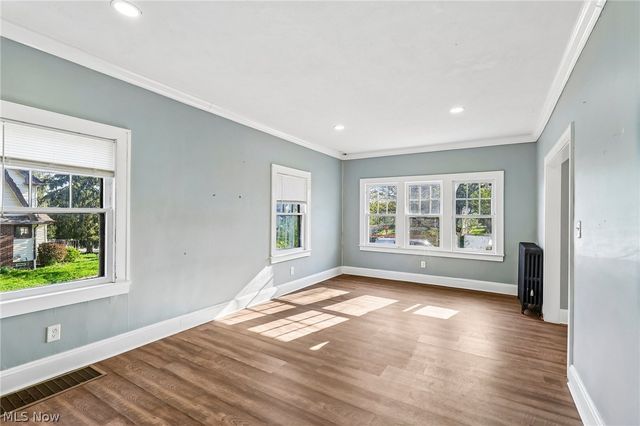 1188 Cleveland Heights Boulevard, Cleveland Heights, OH 44121