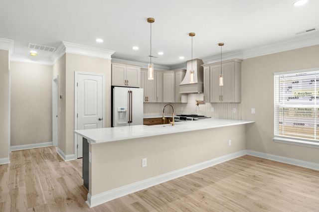 1027 Hickory Dr., Surfside Beach, SC 29575