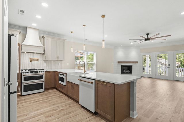 1027 Hickory Dr., Surfside Beach, SC 29575