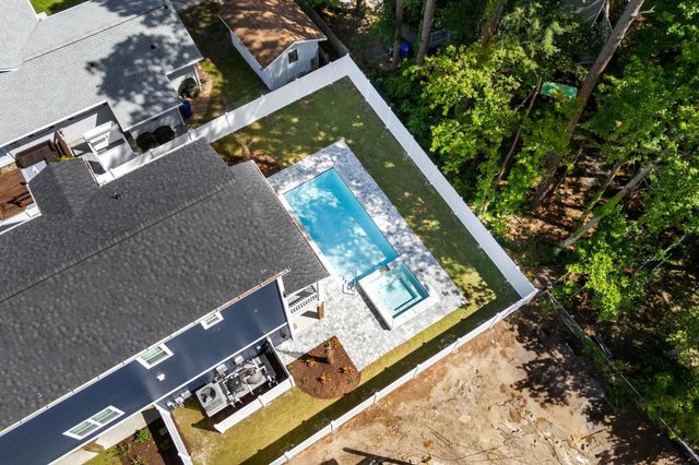 1027 Hickory Dr., Surfside Beach, SC 29575