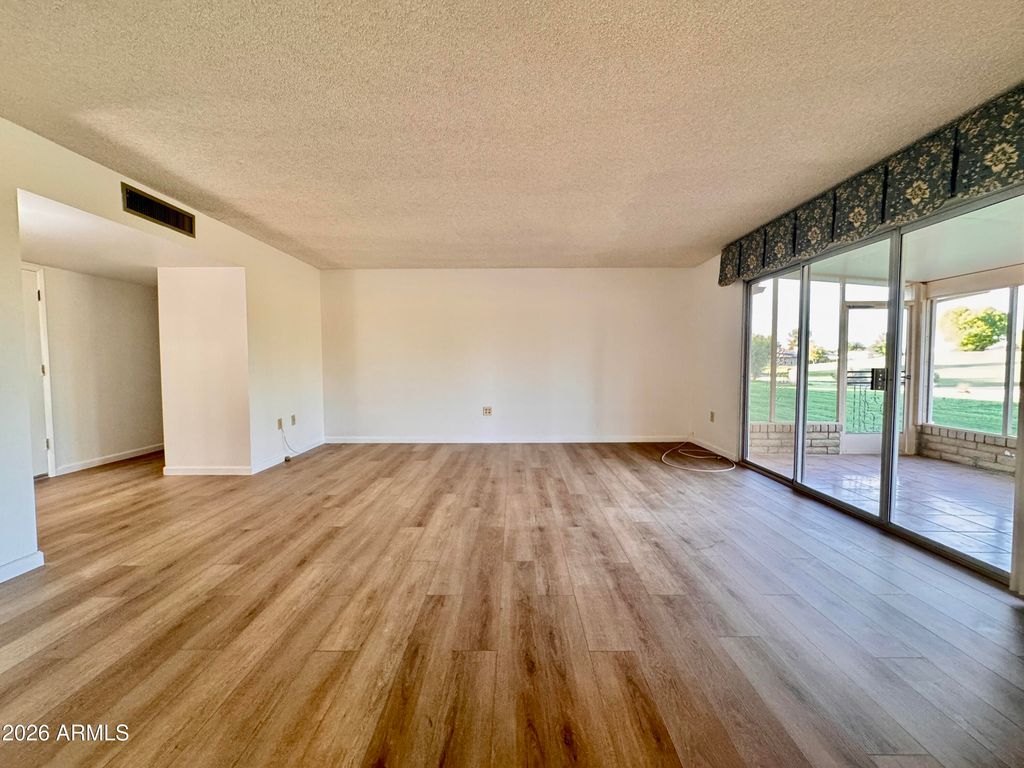 18225 N 103RD Avenue, Sun City, AZ 85373 — photo 4