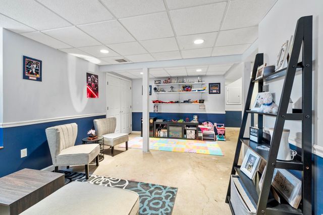 12R Brian Avenue R, Derry, NH 03038