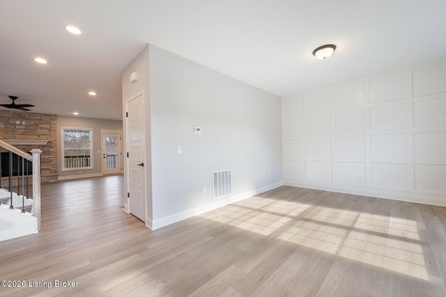 14013 Grandshire Way, Louisville, KY 40245