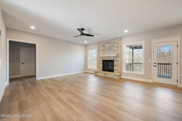 14013 Grandshire Way, Louisville, KY 40245