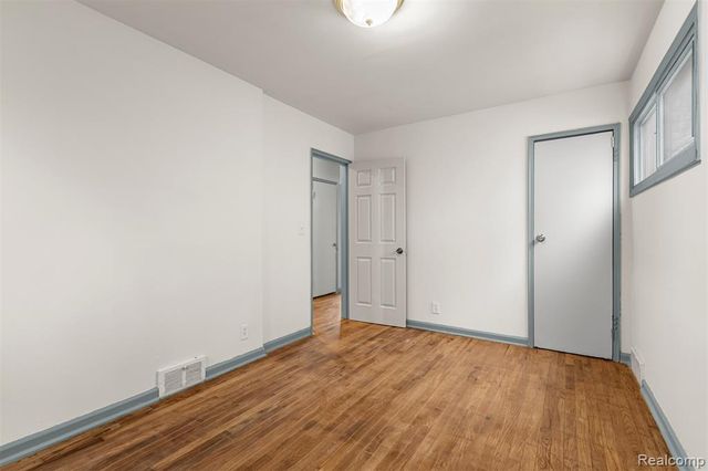 16186 Fenton Street, Detroit, MI 48219