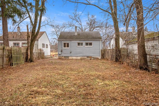 16186 Fenton Street, Detroit, MI 48219