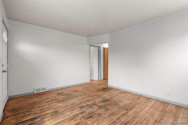 16186 Fenton Street, Detroit, MI 48219