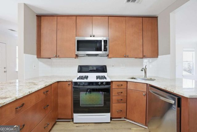 102 Fowler Court, Decatur, GA 30030
